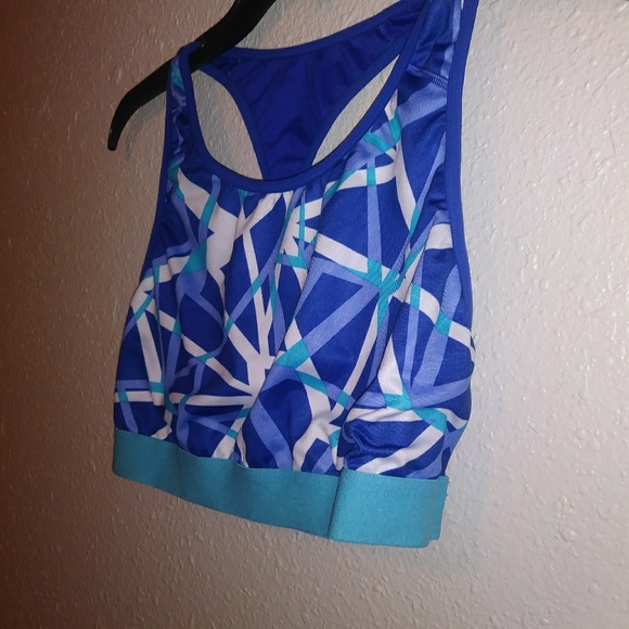 Old Navy Active Sports Bra - Picture 3 of 7